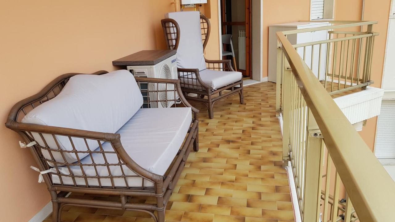 Casalmare Via Asse Lägenhet Ventimiglia Exteriör bild
